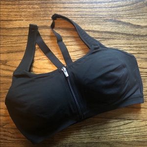 VS Black Sports Bra!